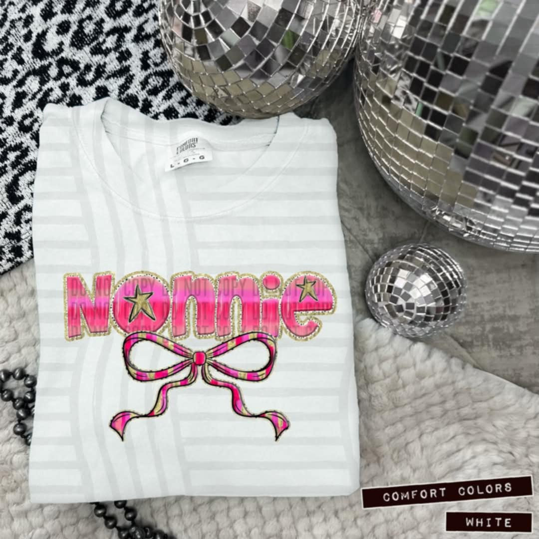 Nonnie pink with bow (Caplinger) 100650 DTF transfer