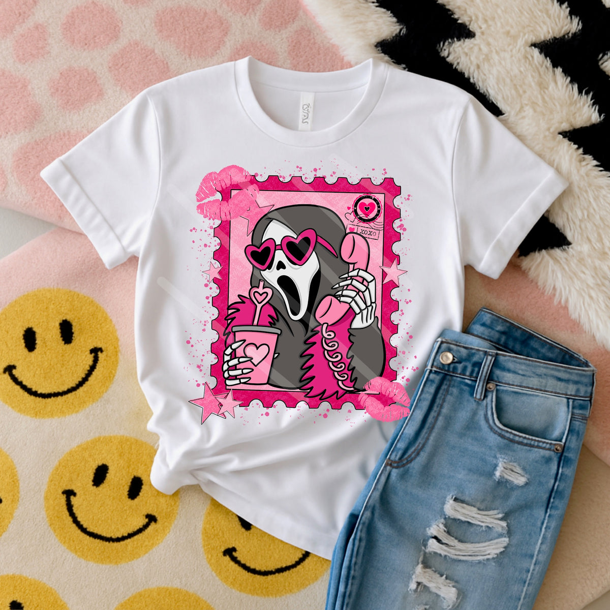 Pink GF stamp with phone and lips 110551 DTF transfer