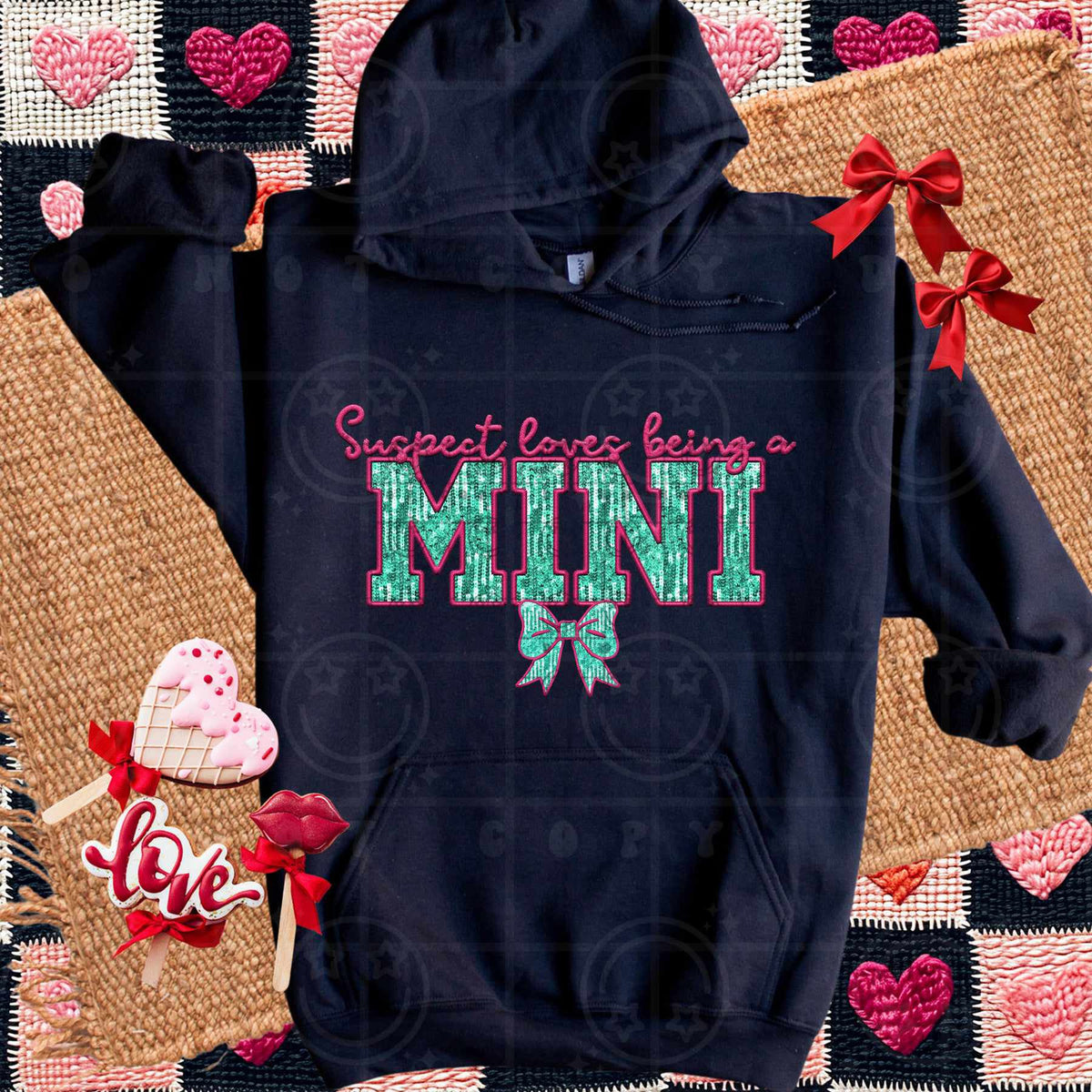 Suspect loves being a mini (HW) 73604 DTF transfer