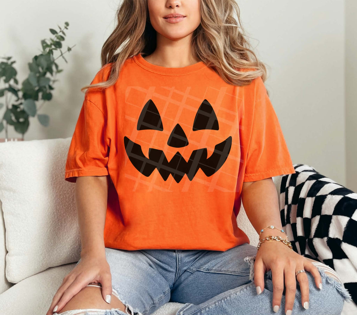 Black solid pumpkin face outline (Linda) DTF Transfer