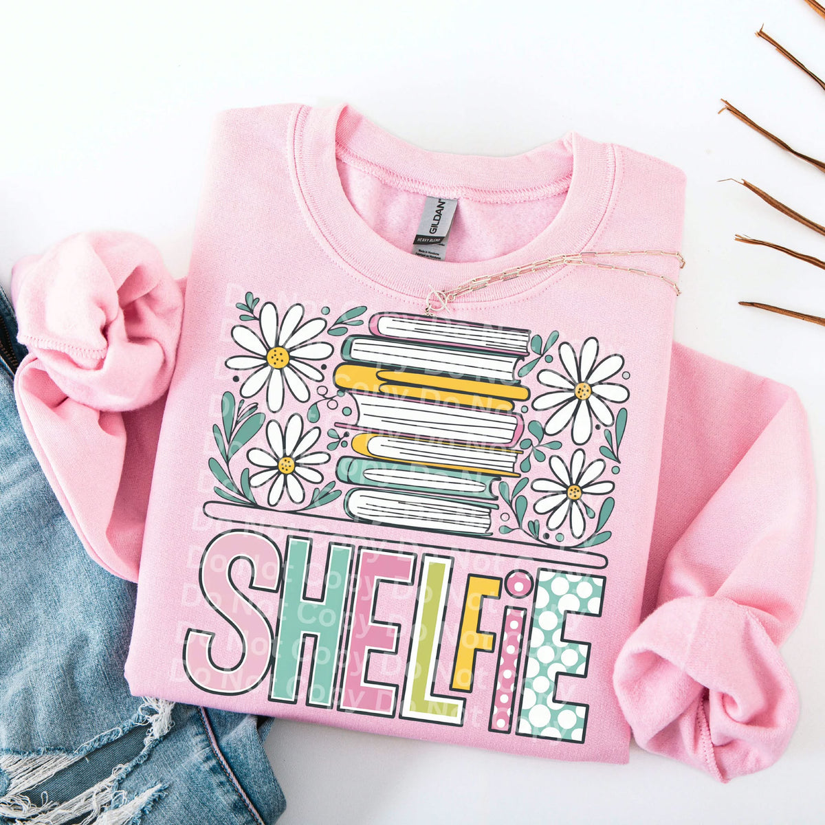 Shelfie books and flowers on top (Irene) DTF Transferh