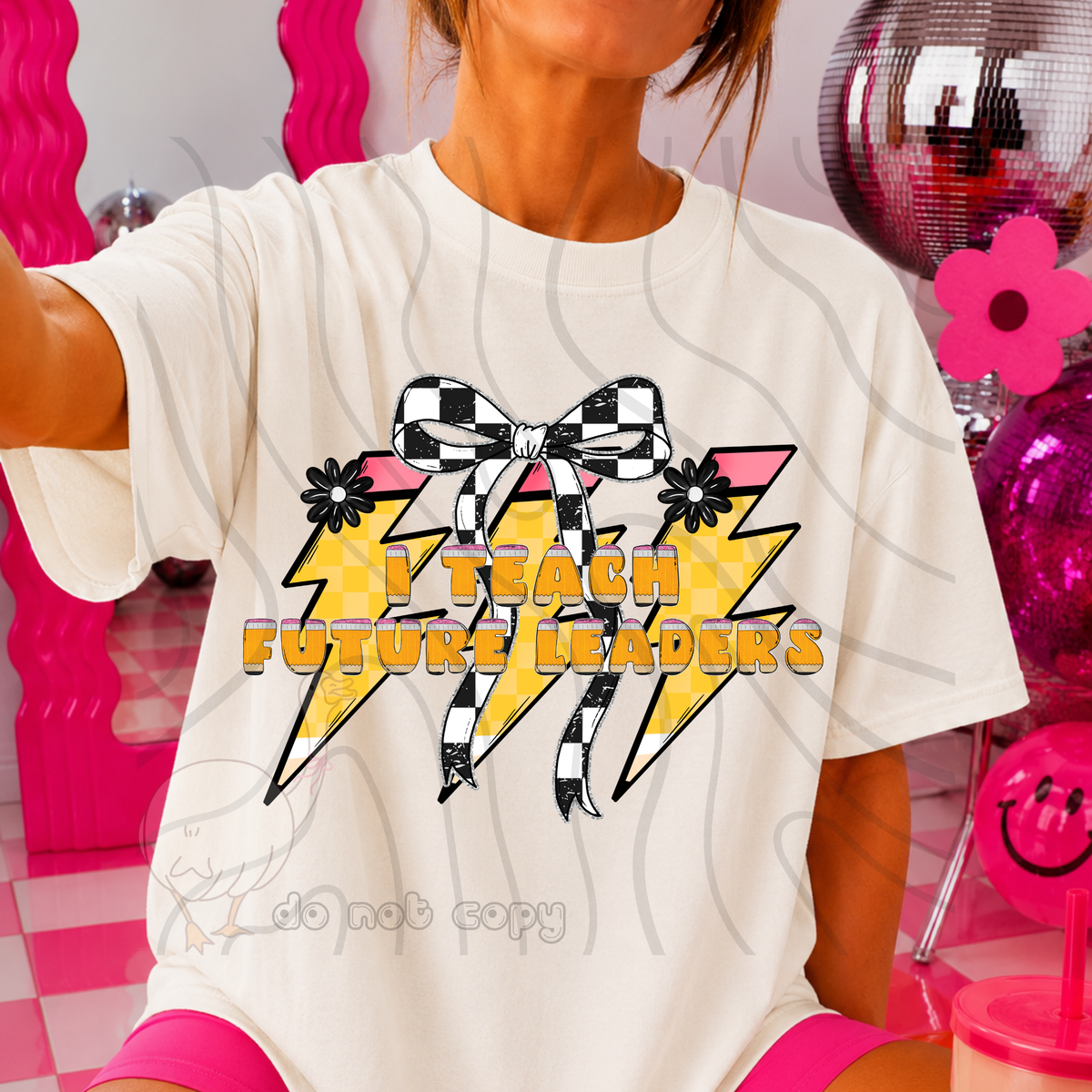 i teach future leaders 82 lightening bolt black/white bow occupation (dkdbk) DTF transfer