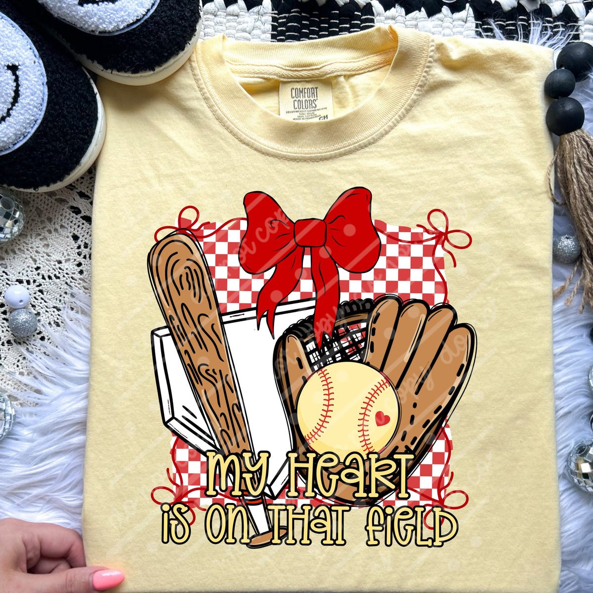 My heart is on that field softball (MZ) DTF Transfer
