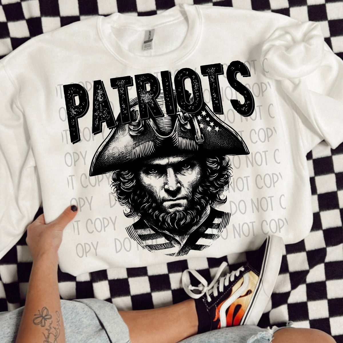Patriots black/white outline DTF transfer
