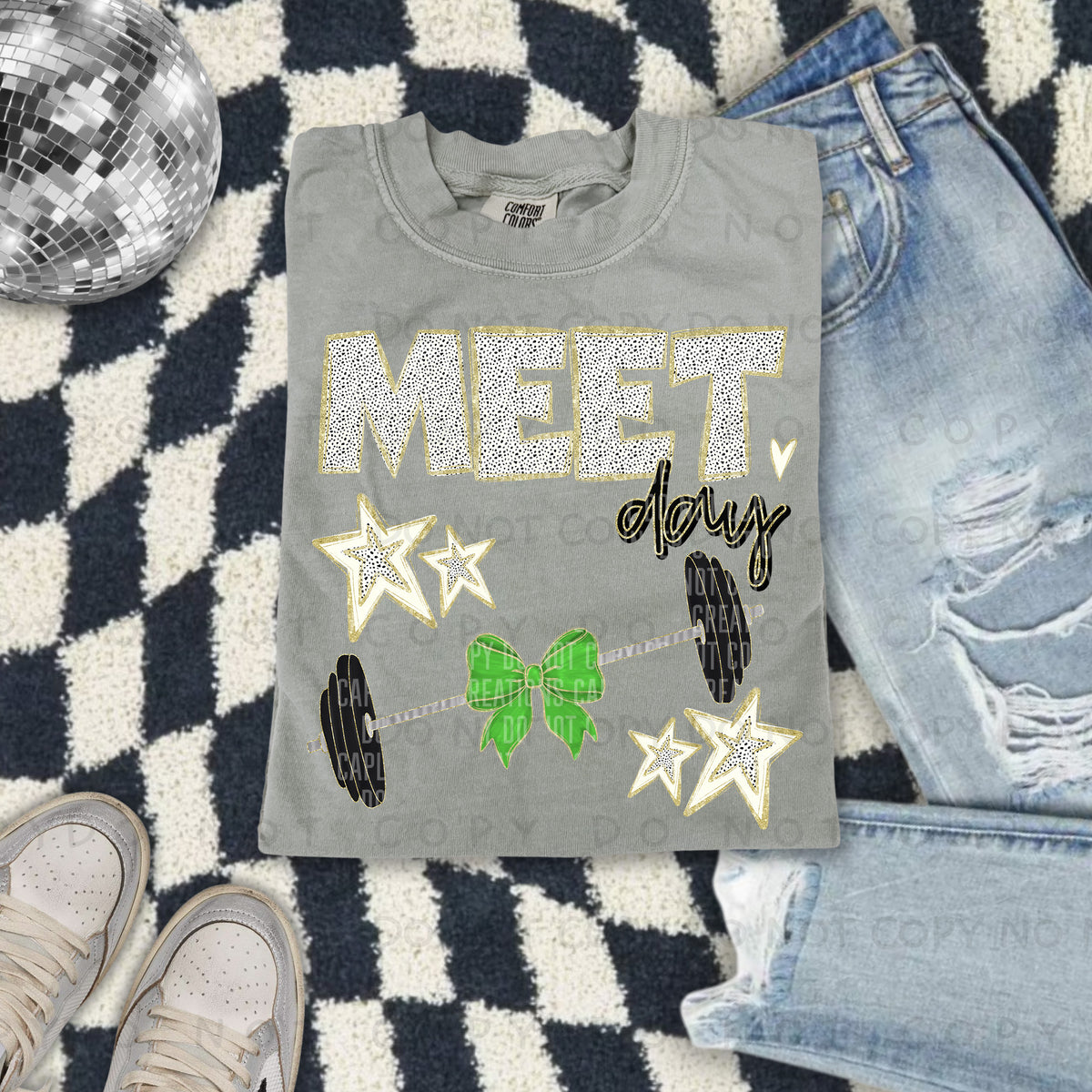 Meet day light green bow background (Caplinger) DTF transfer