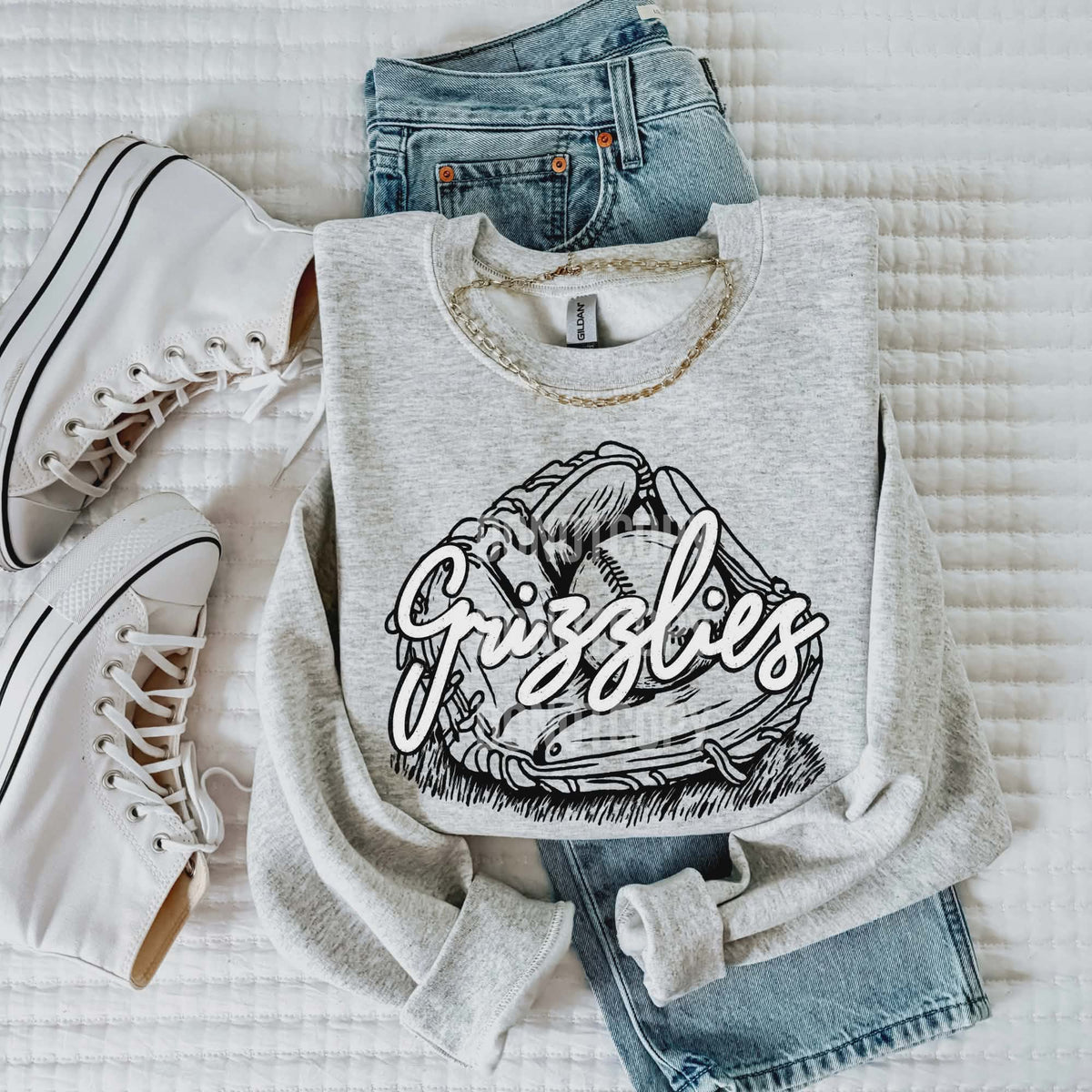 Grizzlies white cursive (CSG) DTF transfer