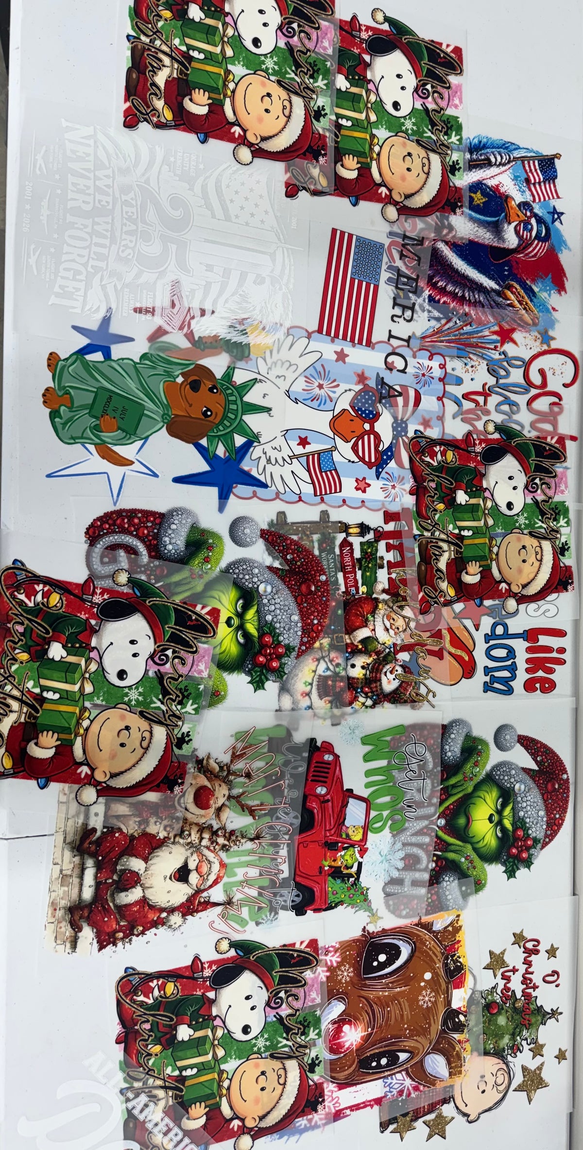 CHRISTMAS/ 4TH 20 prints Bundle (prints will vary from what is in photo but will be mixed theme)