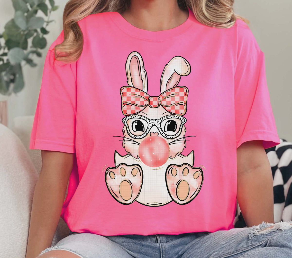 Bubble gum bunny egg (linda) DTF transfer