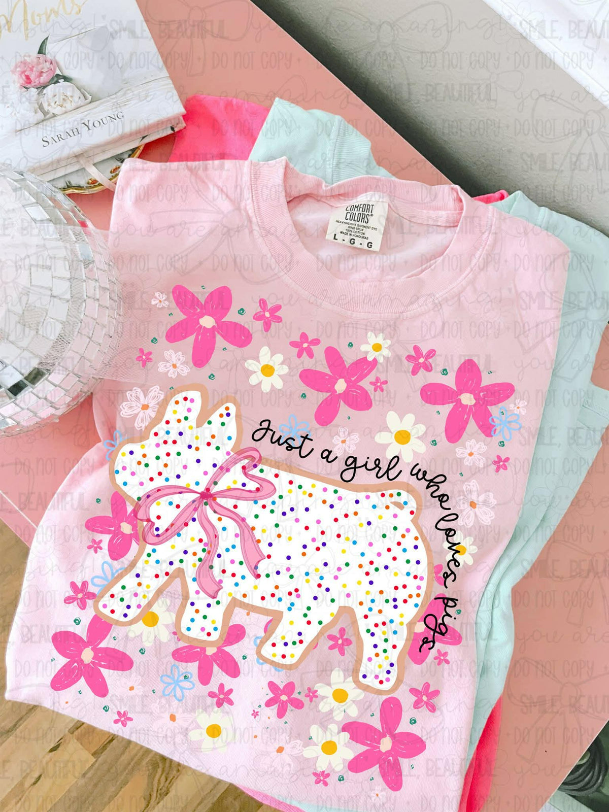 Just a girl who loves pigs cursive (pig cookie) (MZ) DTF Transfer