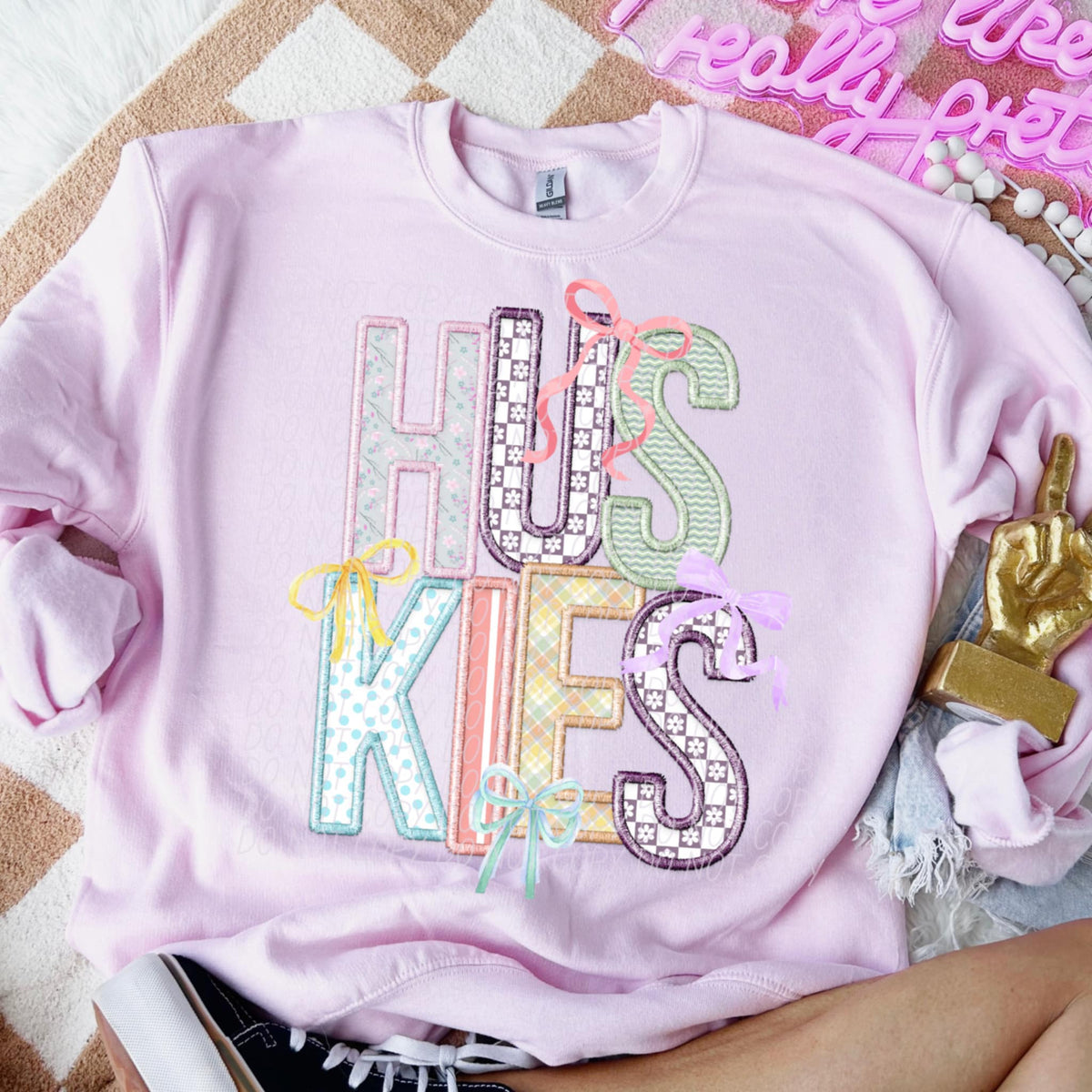 Huskies Spring Bow Mascots (CITY) 97141 DTF transfer