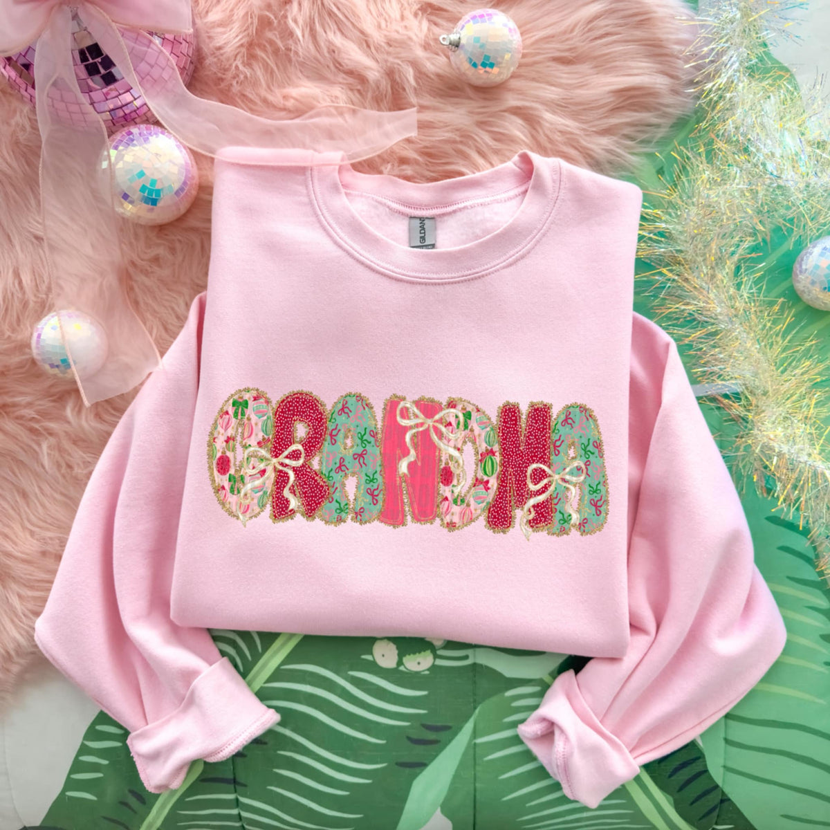 Grandma Christmas font and bows SDD DTF Transfer