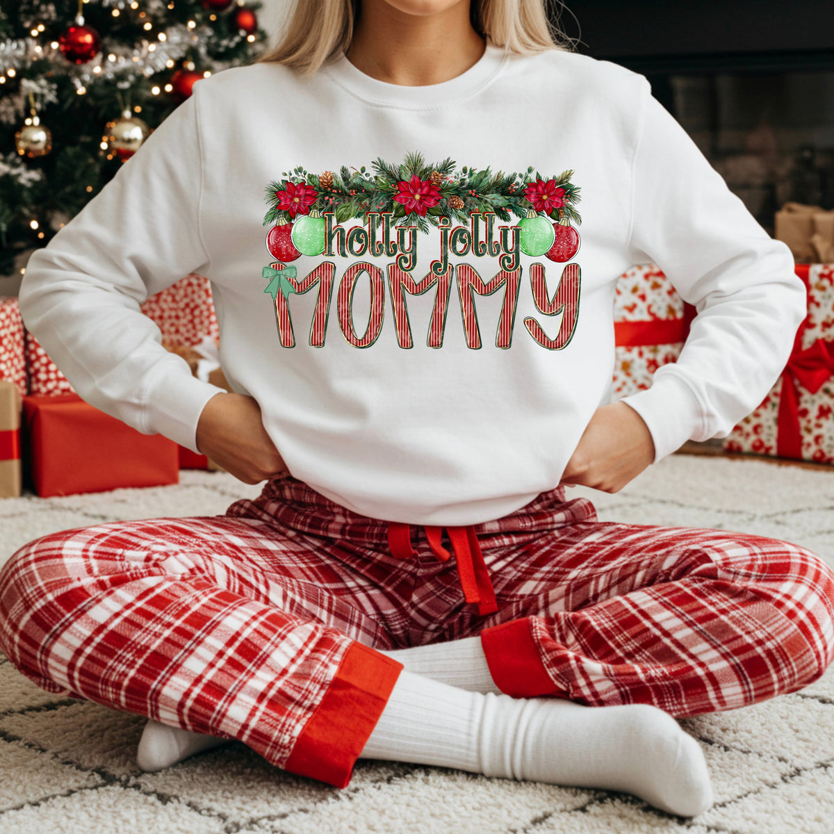 Holly Jolly Mommy (DDD) DTF transfer