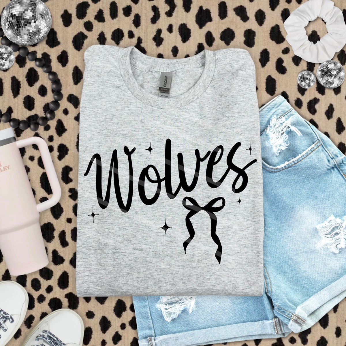 Wolves Mascot with Black Bow scarlow 110225 DTF transfer