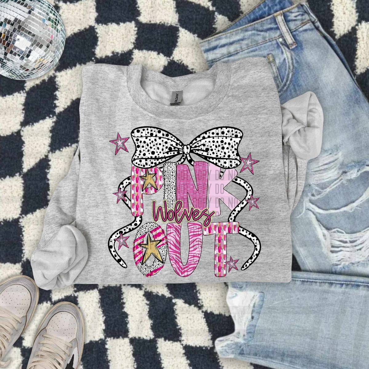 Pink out gold Wolves (Caplinger) DTF transfer
