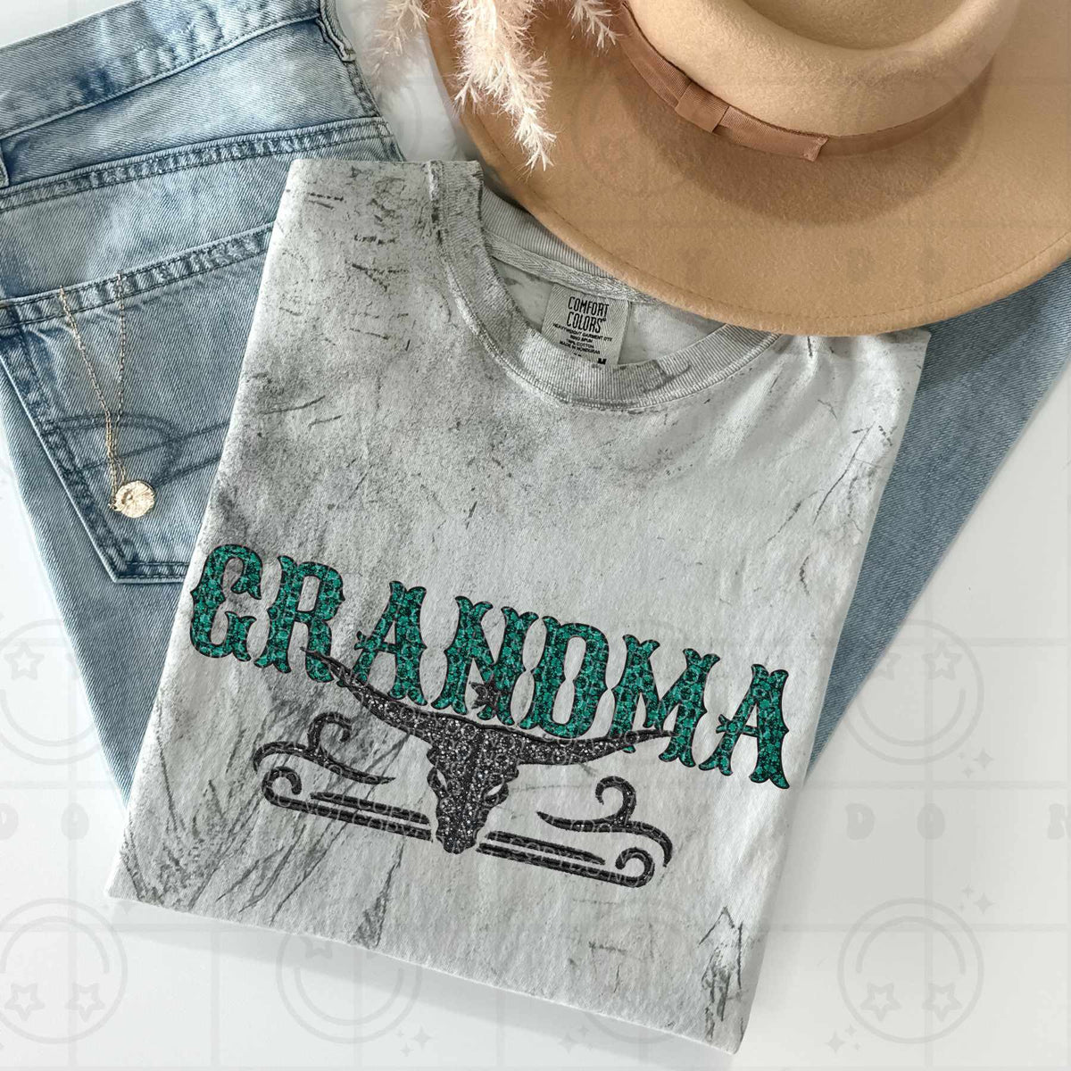 Grandma bull skull (HW) 84499 DTF transfer