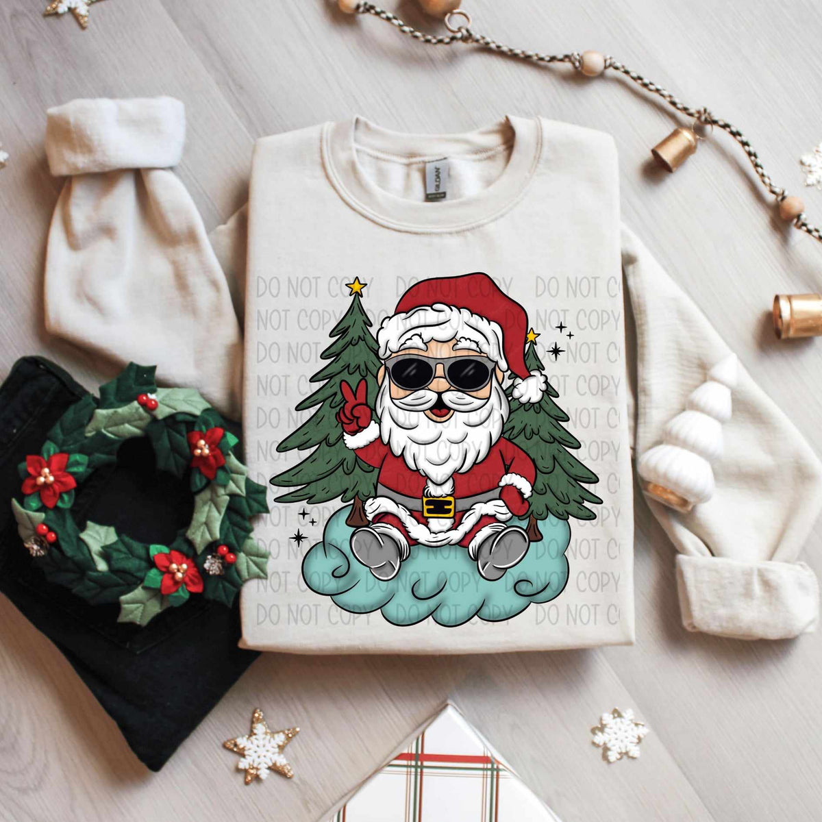 Santa on bush (SW) 60306 DTF transfer