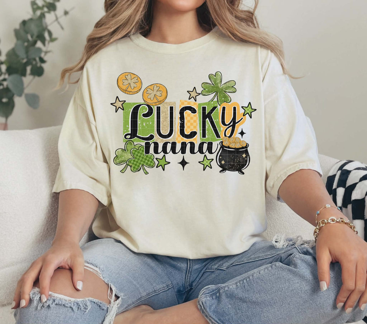 Lucky Nana with coins and pot of gold (LINDA) DTF transfer