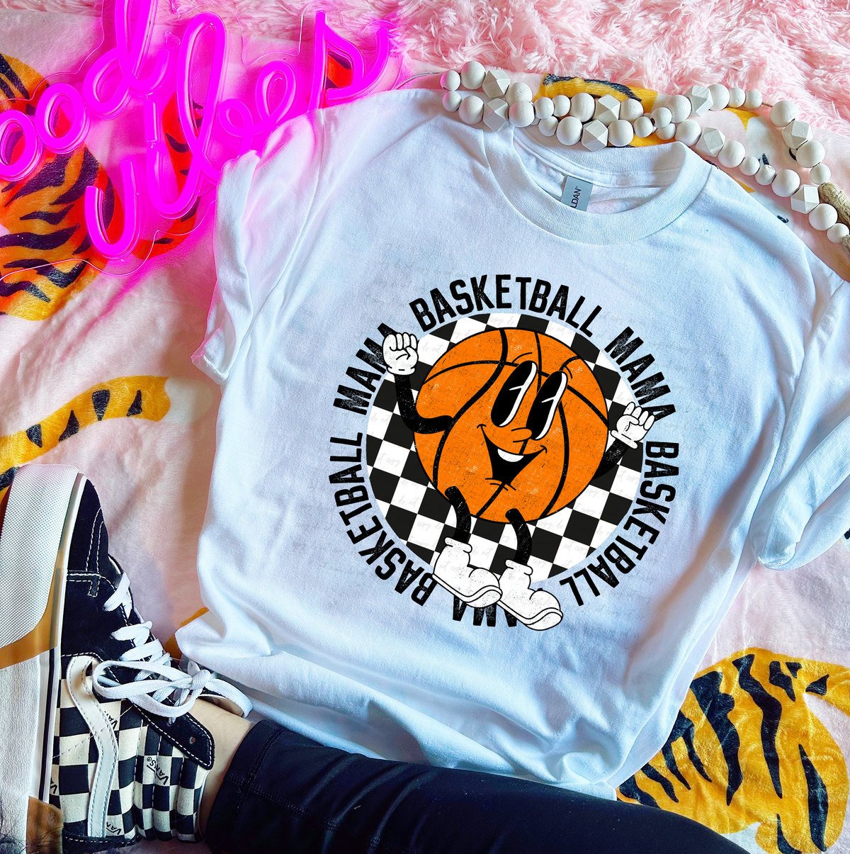 Basketball Mama Distressed Circle Black Checkered 114781 DTF transfer