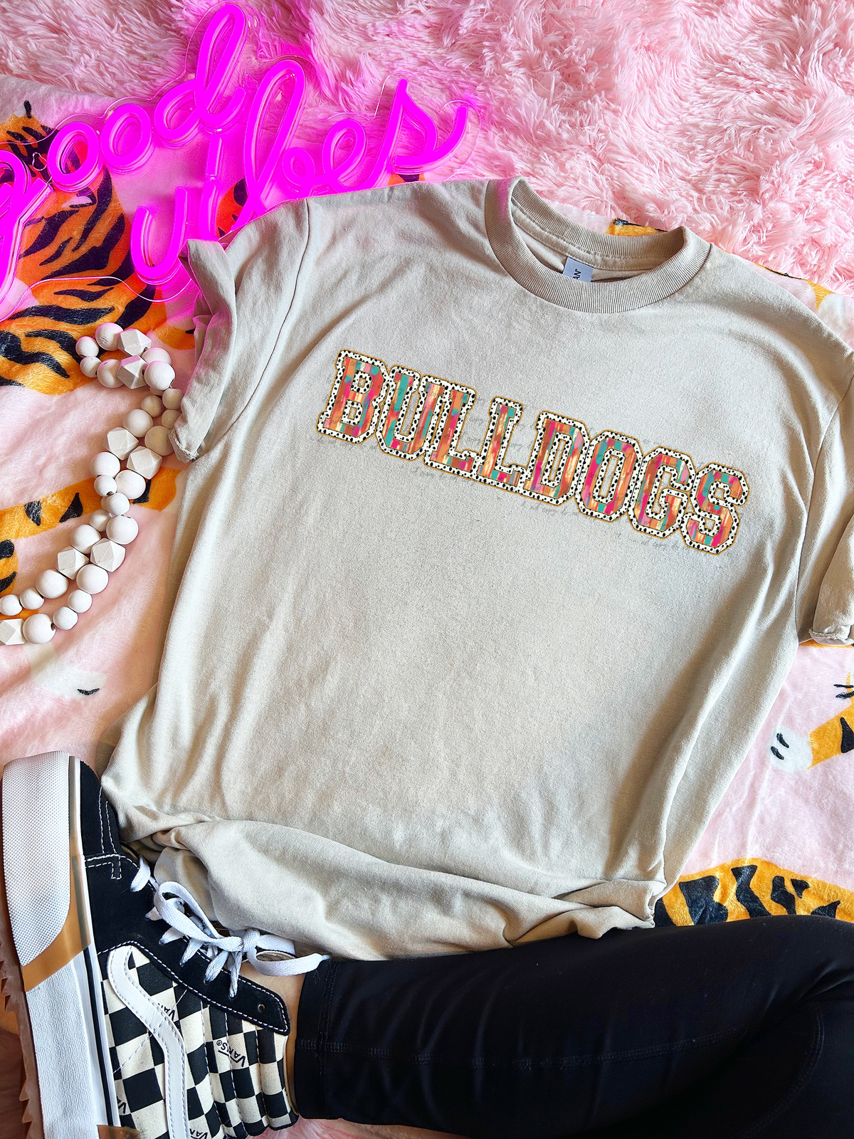 Brushstrokes Dots Bulldogs 69896 DTF transfer