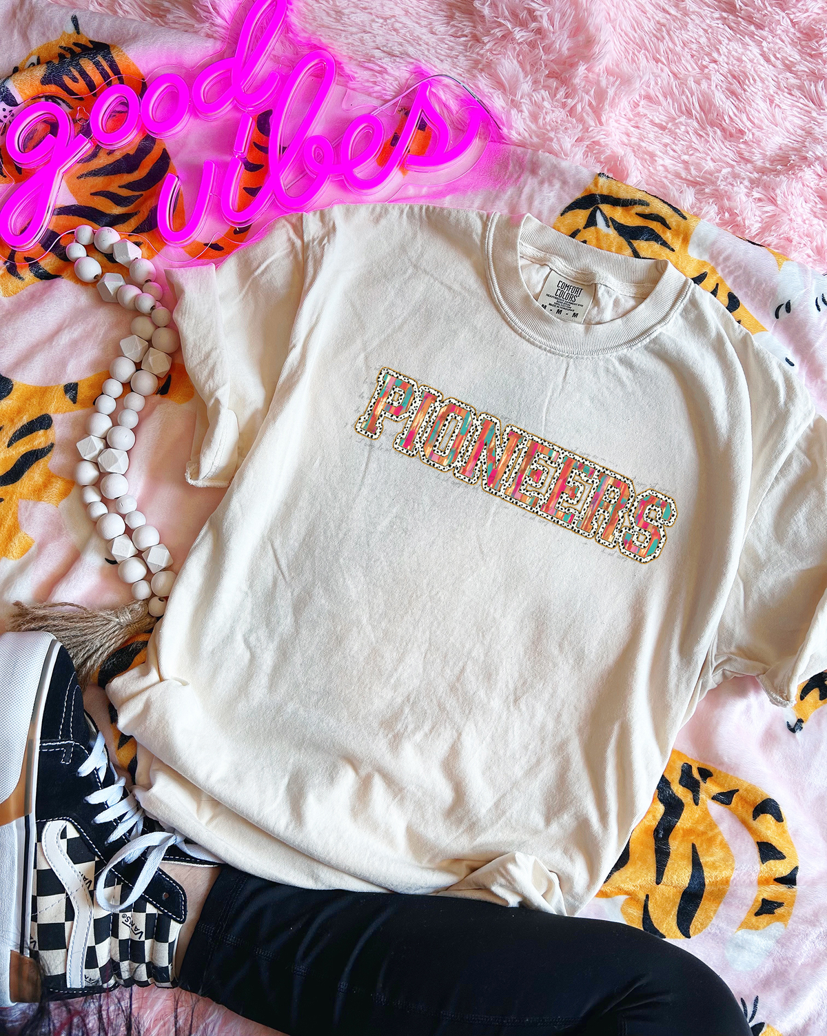 Brushstrokes Dots Pioneers 71141 DTF transfer