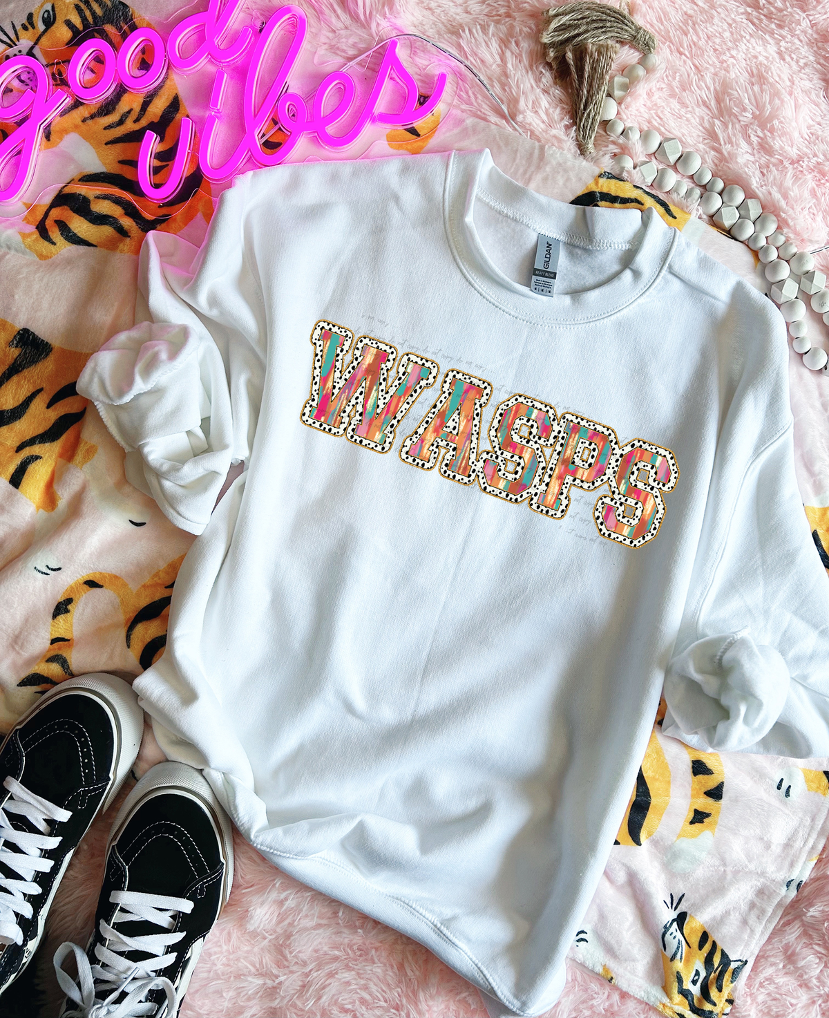 Brushstrokes Dots Wasps 71298 DTF transfer