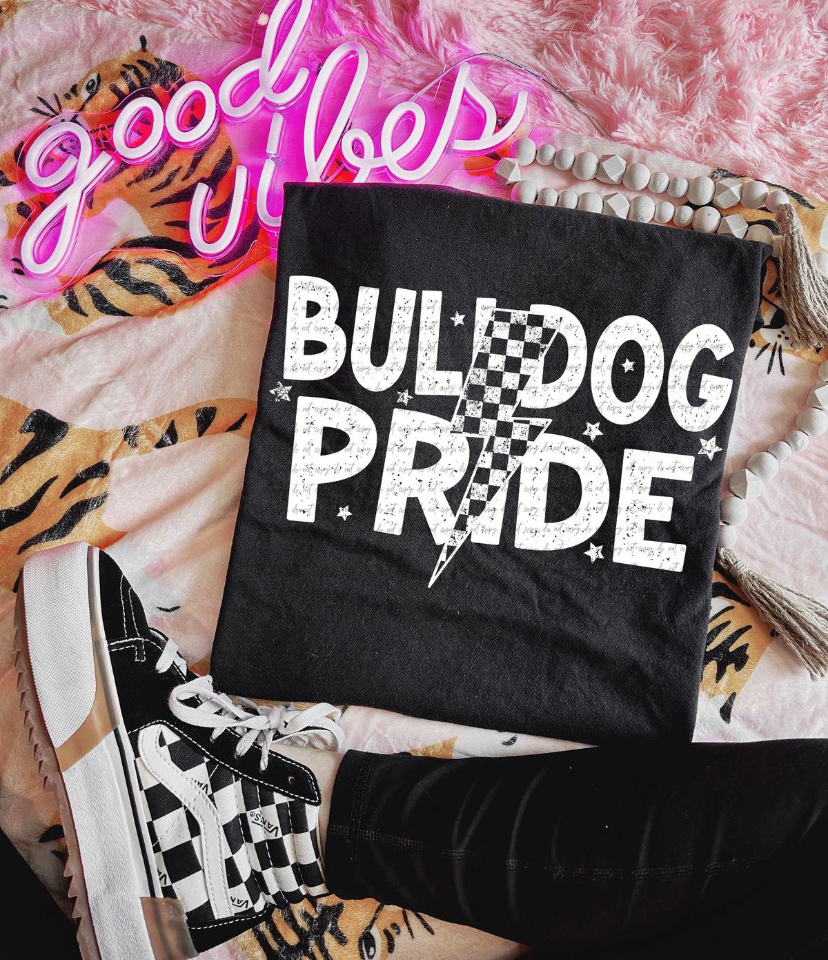 Bulldog Pride Checkered Lightning Bolt White 89036 DTF Transfer