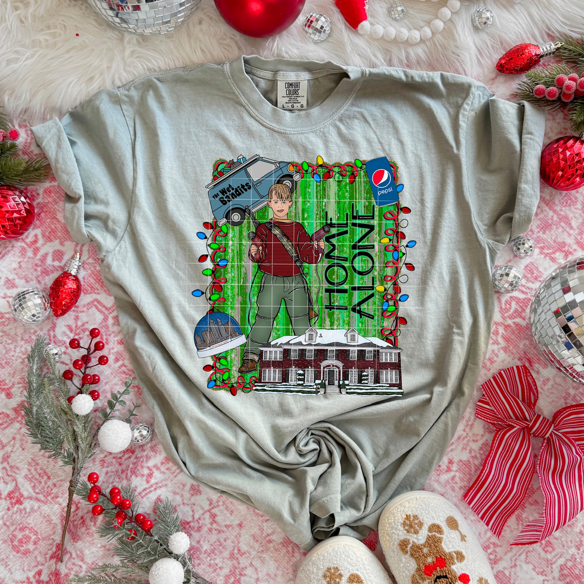 Alone Christmas Green Frame (sarcastic momma) 113729 DTF transfer