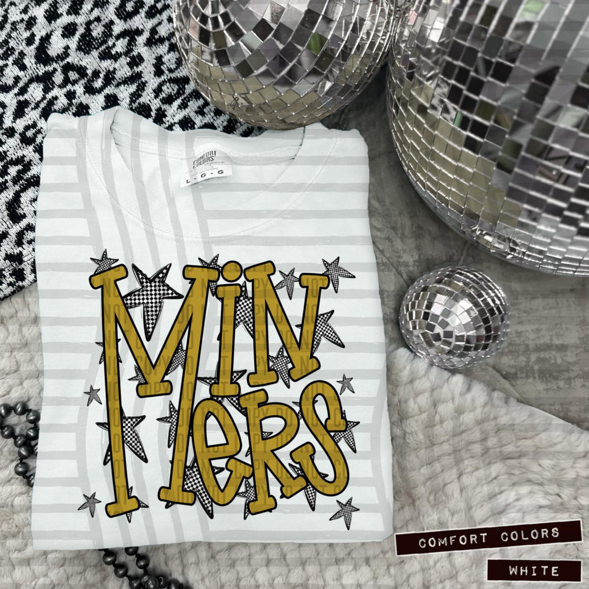 Gold Staggered Mascots (Caplinger)