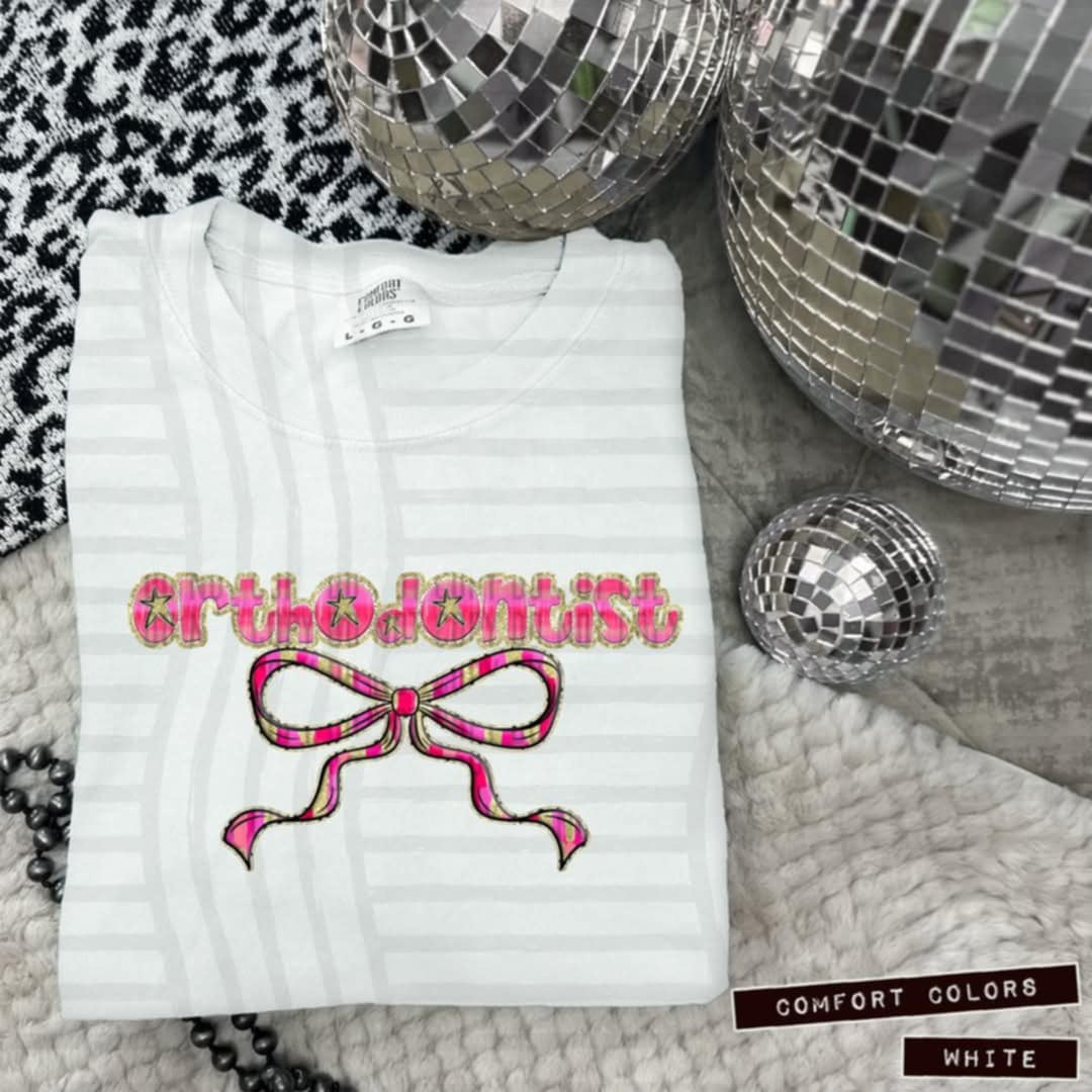 Orthodontist pink with bow (Caplinger) 100649 DTF transfer