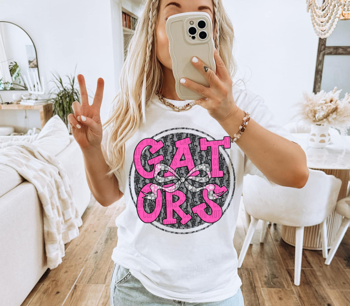 Gators pink font circle (Caplinger) 87609 DTF transfer
