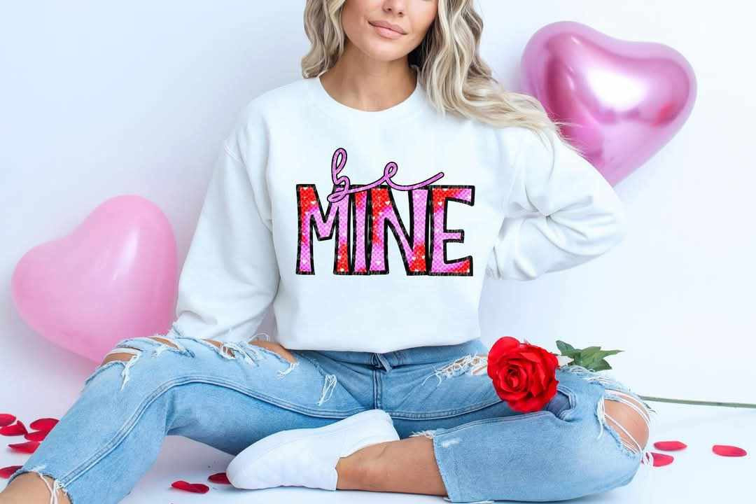 Be mine pink and red (C’s) 73725 DTF transfer