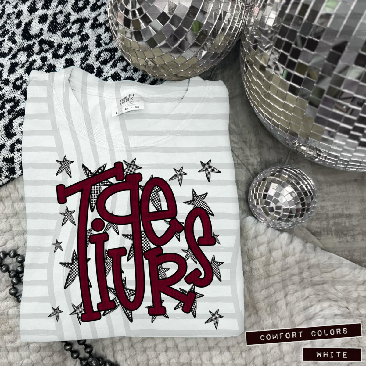 Maroon Staggered Mascots (Caplinger)