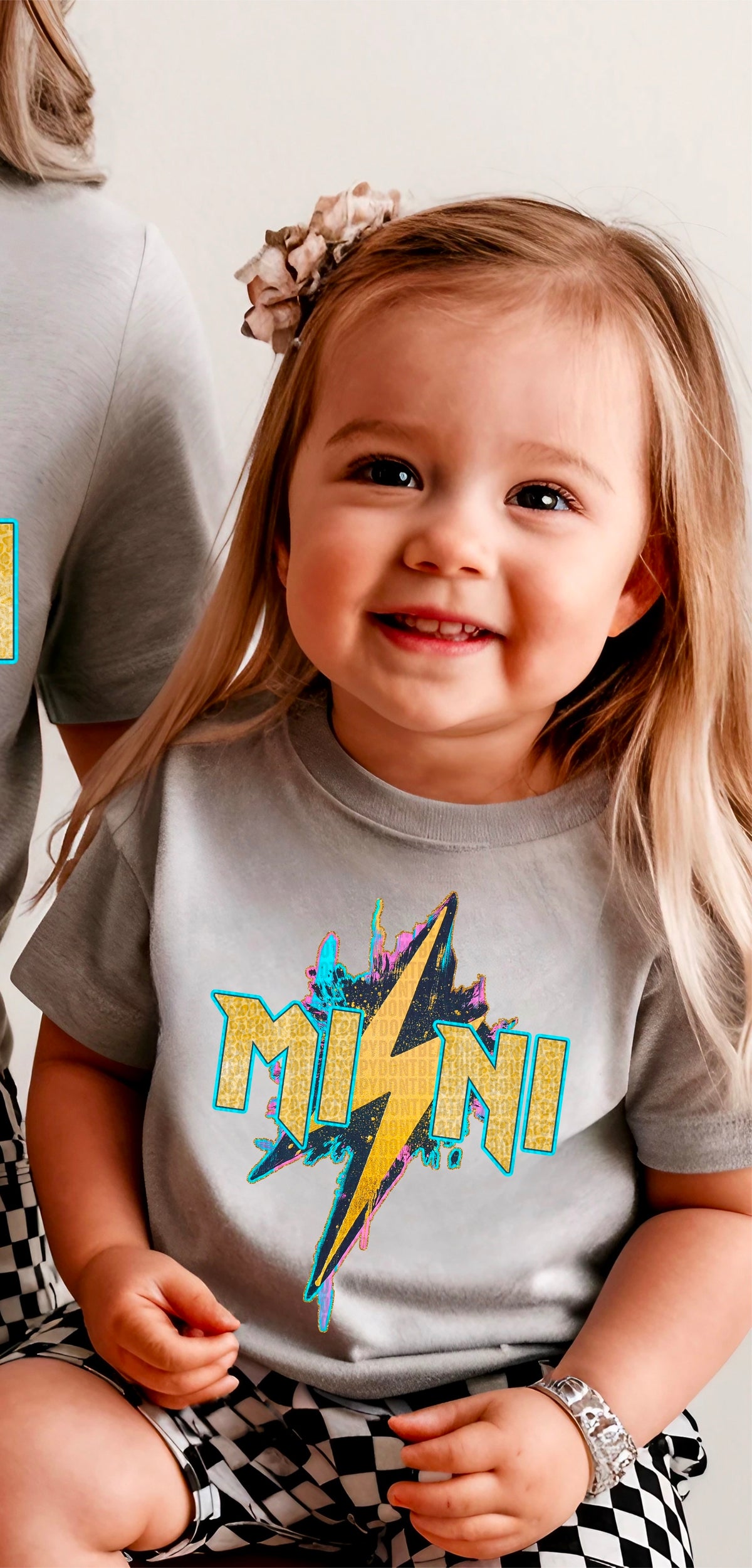 Mini yellow lightning bolt 97537 DTF transfer