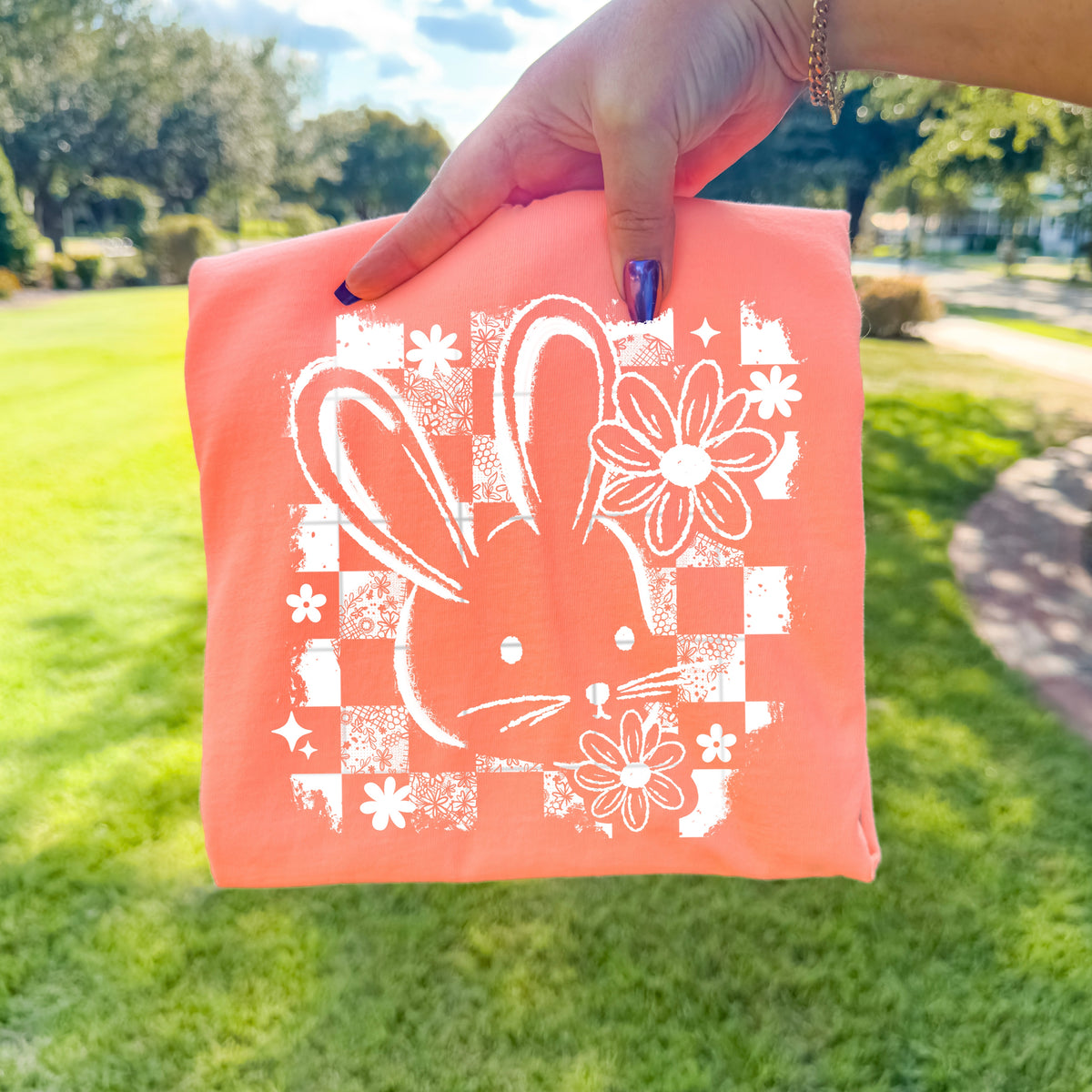 Distressed bunny WHITE (CSC) DTF Transfer