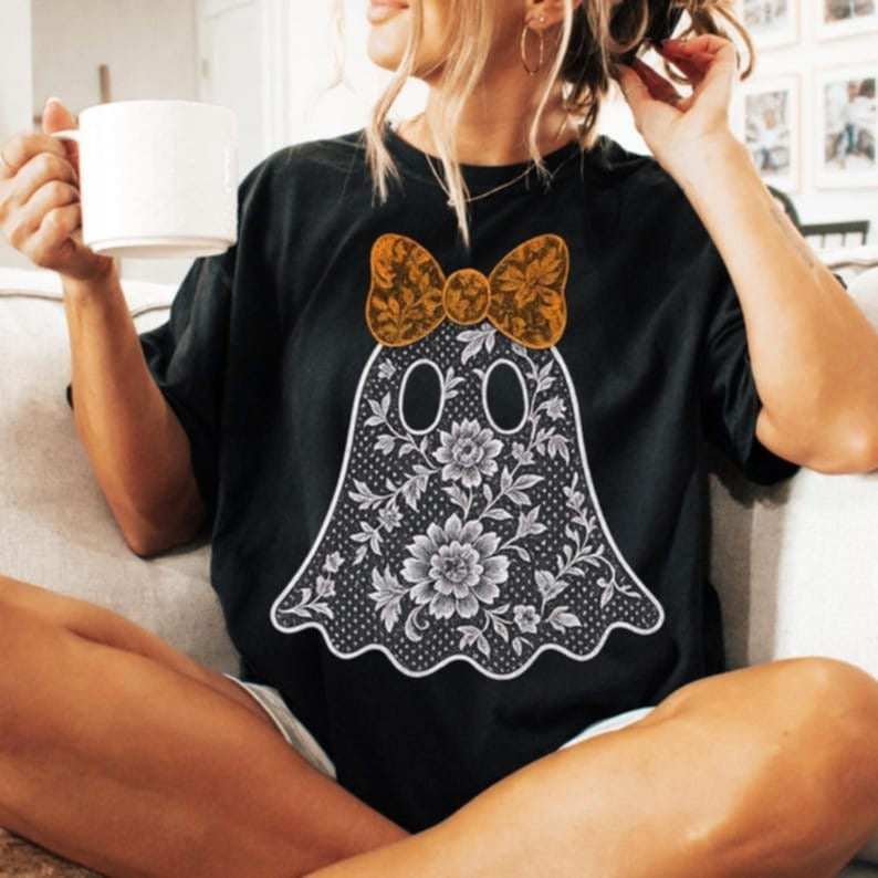 White lace ghost with bow 107789 DTF transfer