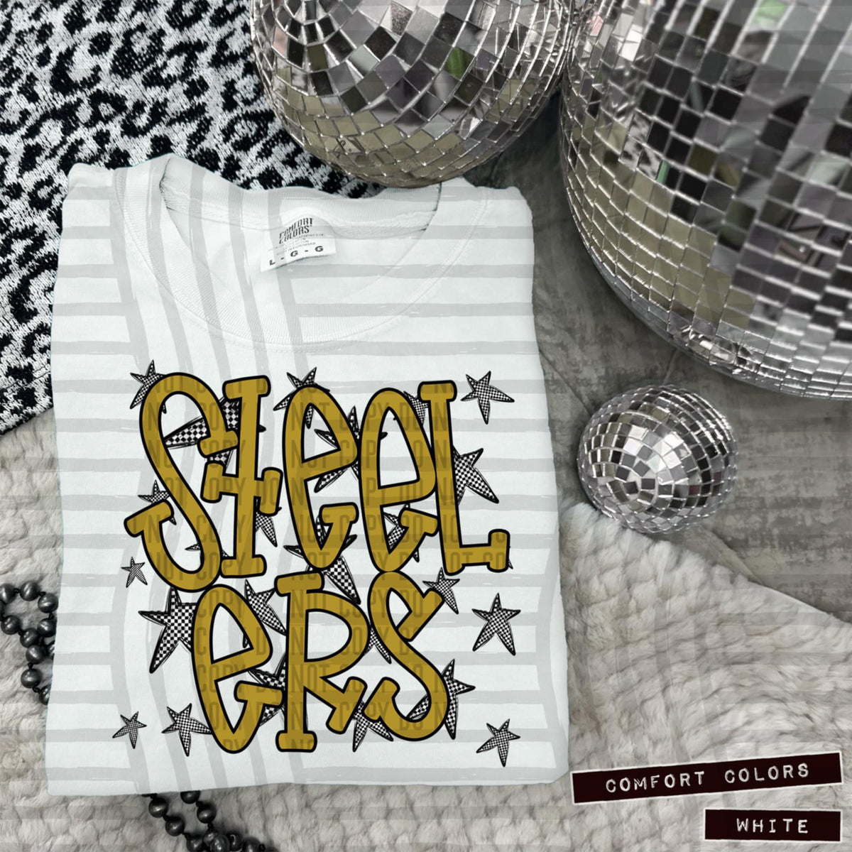 Gold Staggered Mascots (Caplinger)