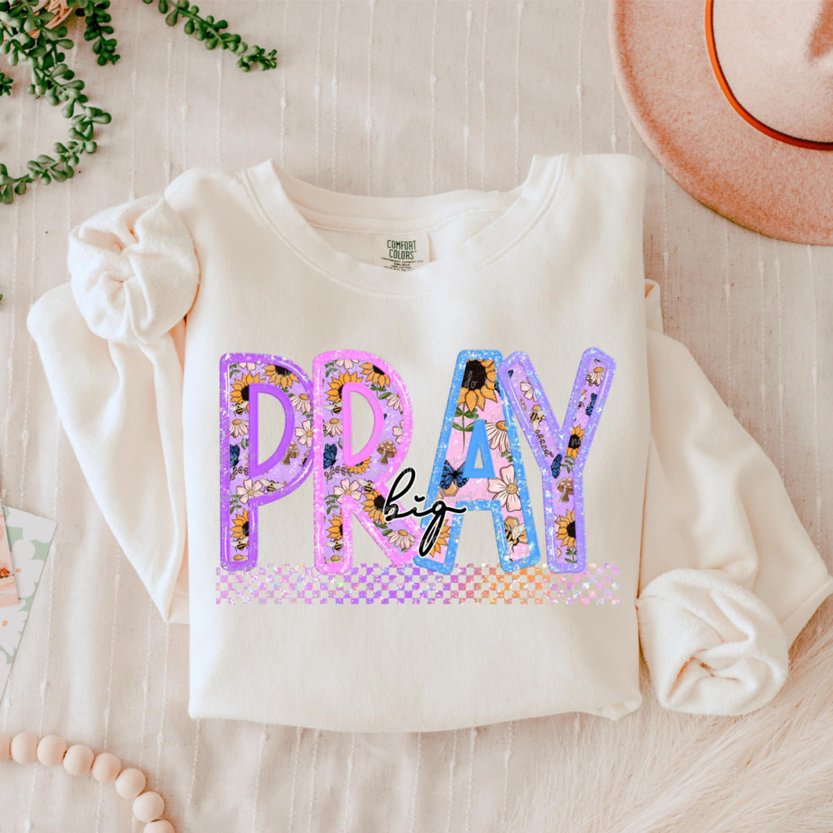 Pray big checkered pink R 85795 DTF transfer