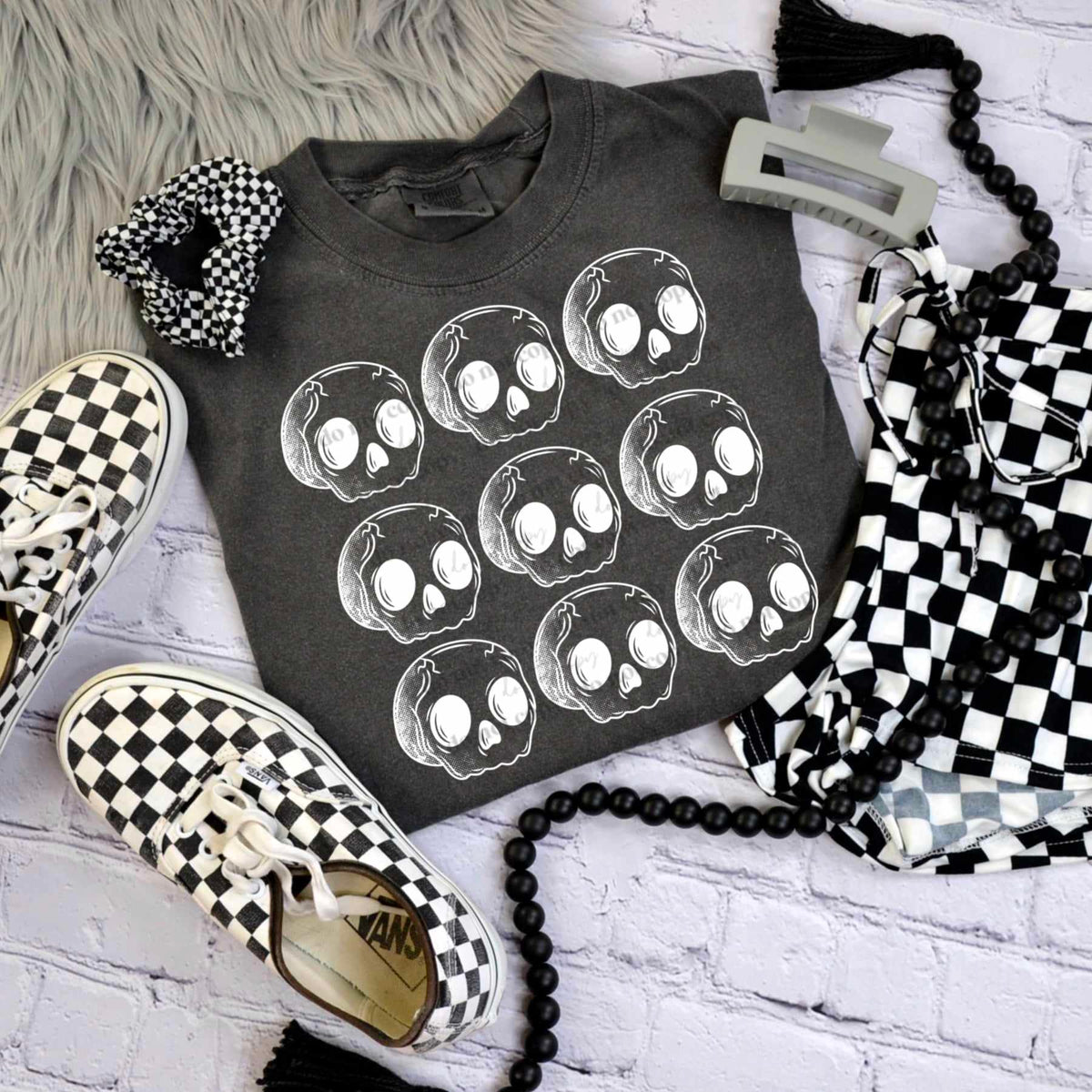 White skull collage (CSC) 58554 DTF transfer