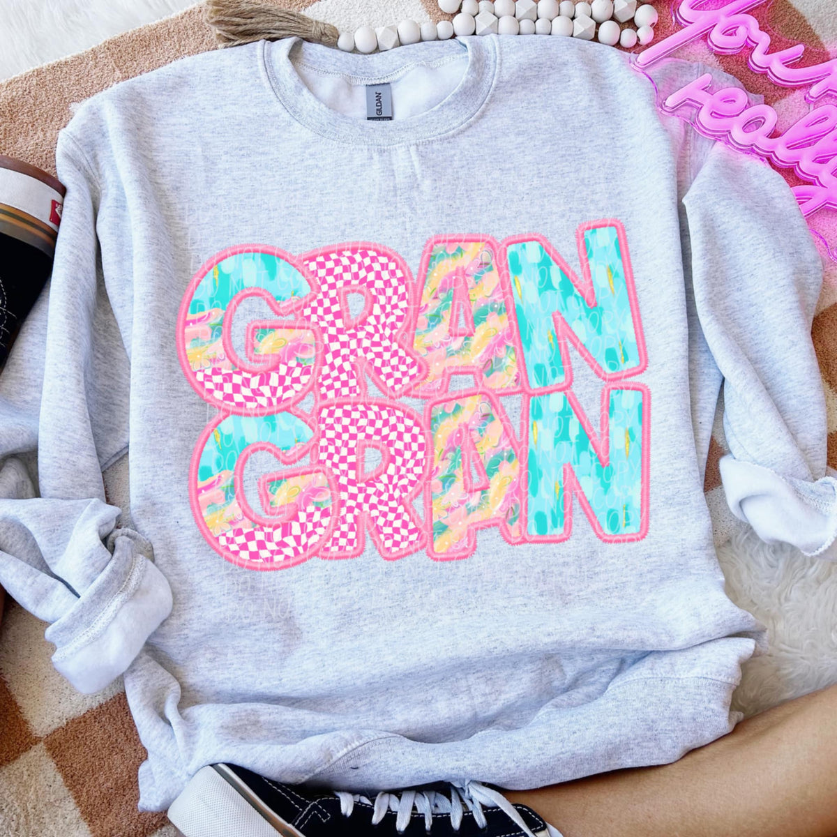 Gran Gran pink checkered (CITY) 97049 DTF transfer
