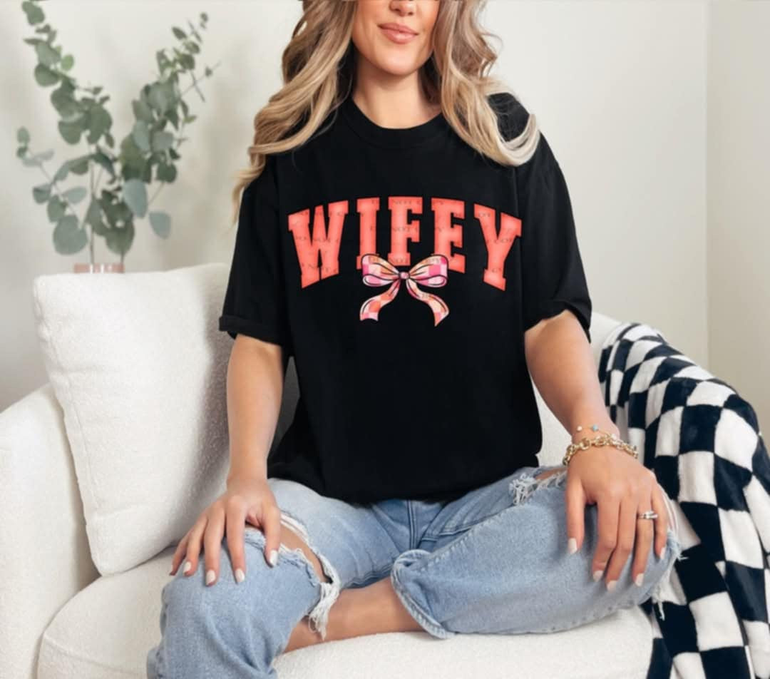 Wifey pink with bow (40E) 92665 DTF transfer