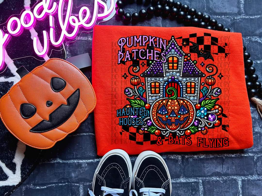 Pumpkin patches & bats flying haunted house CCDD 45275 DTF transfers