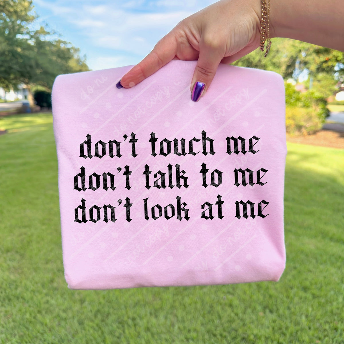 Don’t touch me BLACK (scarlow) DTF transfer