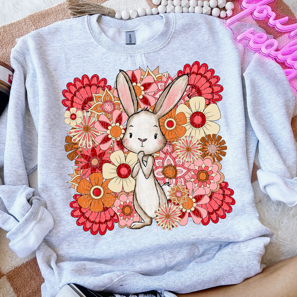 Floral Retro White Bunny FRONT (City) 102464 DTF transfer