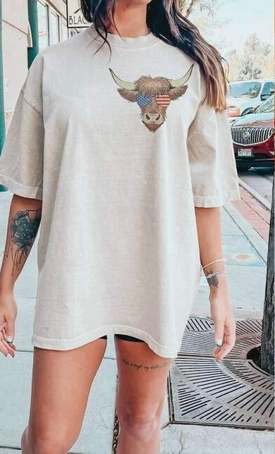 Cow with patriotic glasses 26870 DTF transfer