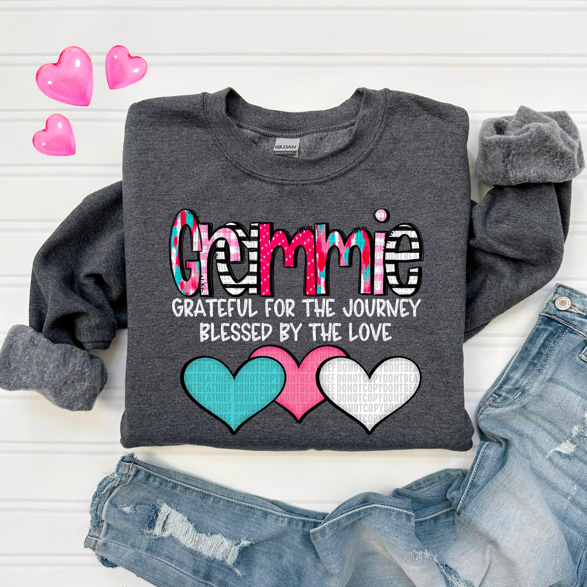 Grammie *White/With Hearts* (SDD) 72410 DTF Transfer