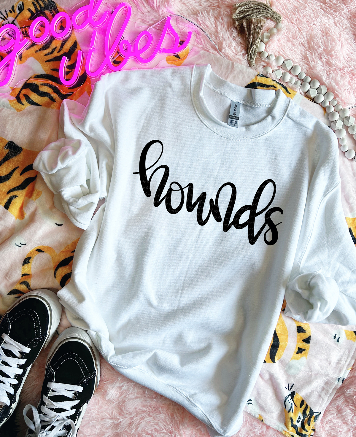 Hounds Hand Lettered 54074 DTF transfer