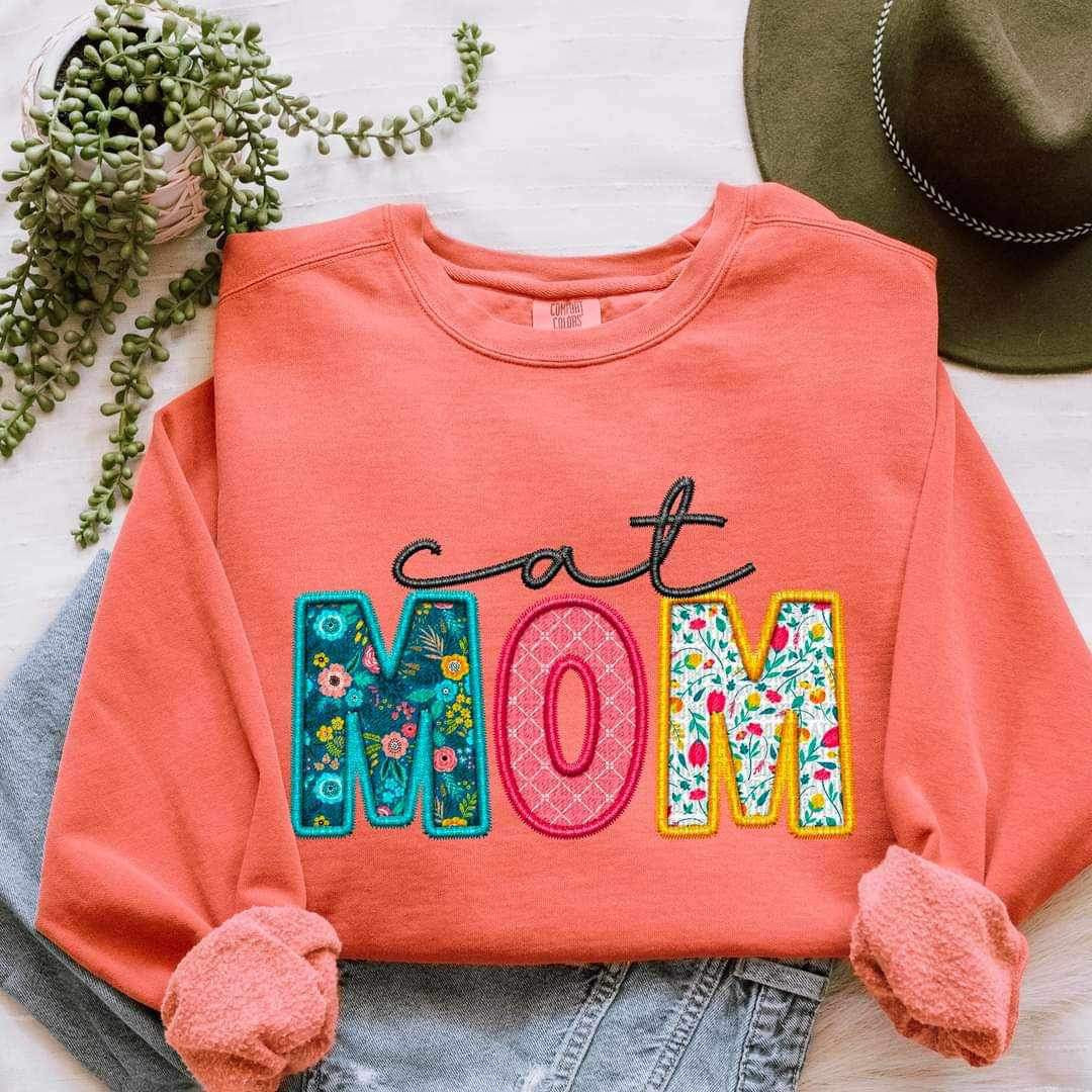 Cat mom patterned and black 20850 DTF transfer