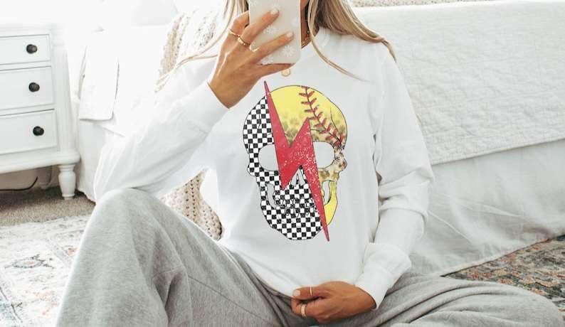 Half checkered half softball skull 21236 DTF transfer