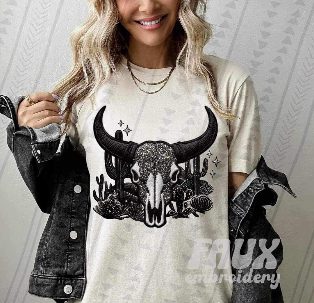Glittery bull skull embroidery BLACK 21361 DTF transfer