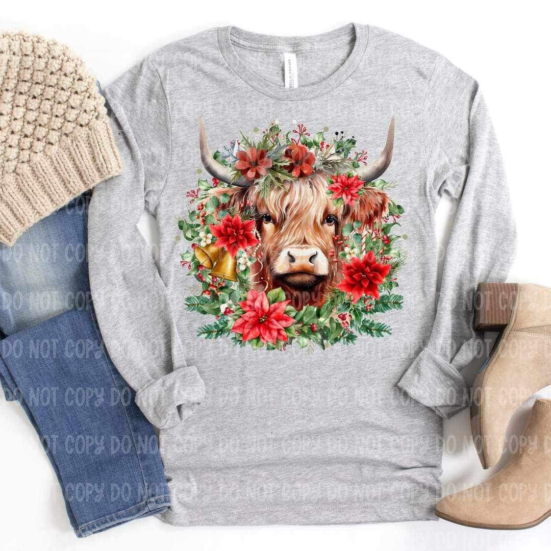 Shaggy cow in poinsettia wreath 15986 DTF transfers
